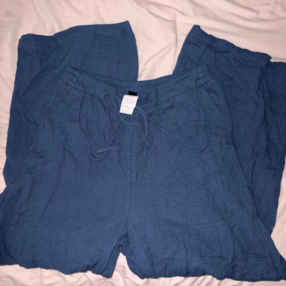 Women’s wide leg pants